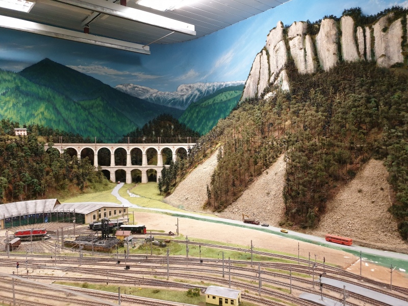 Viadukt "Kalte Rinne" mit Polleroswand