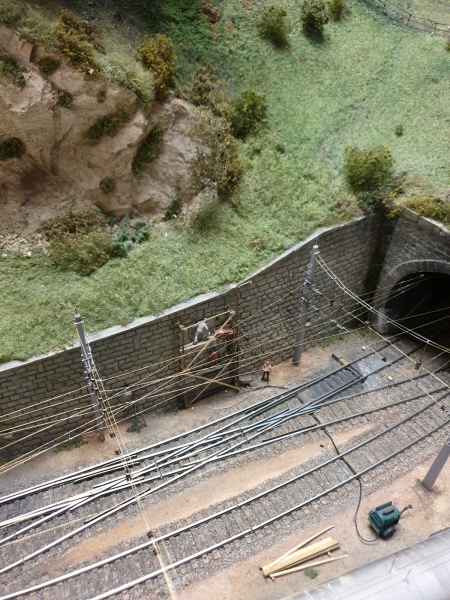 Bauarbeiten an der Stützmauer