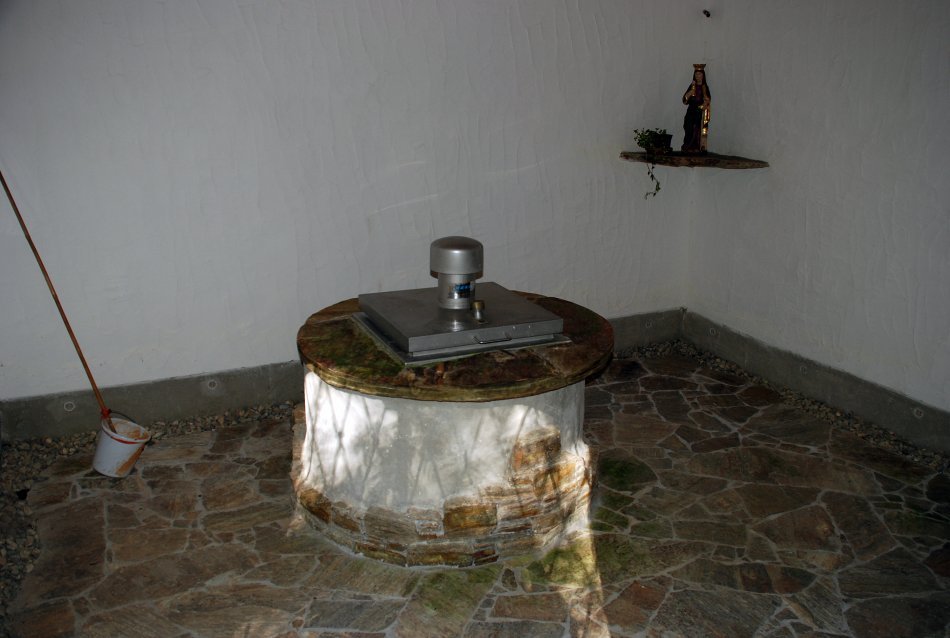 Bad Sauerbrunn, Fassung der Heilquelle